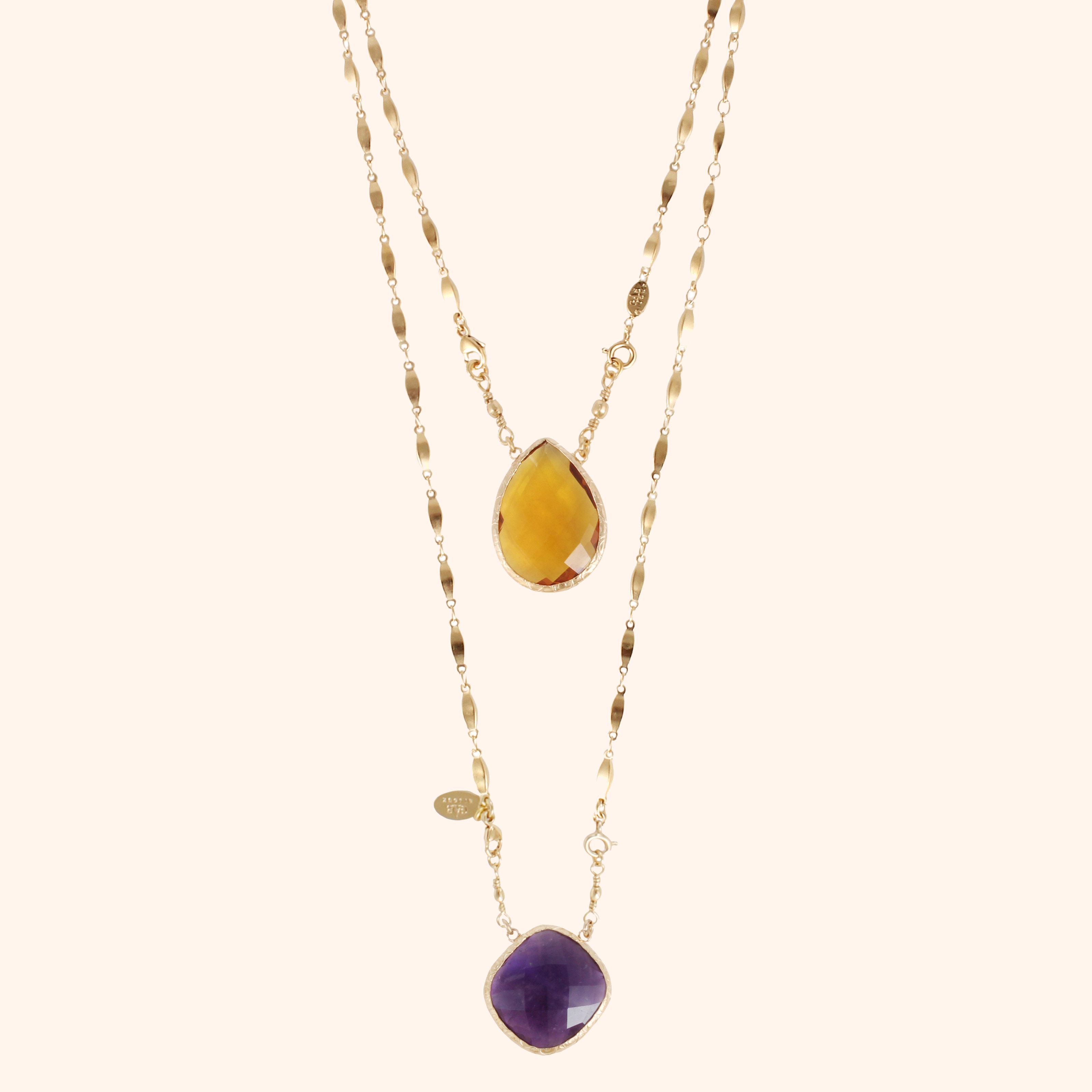 Collier scapulaire serti O